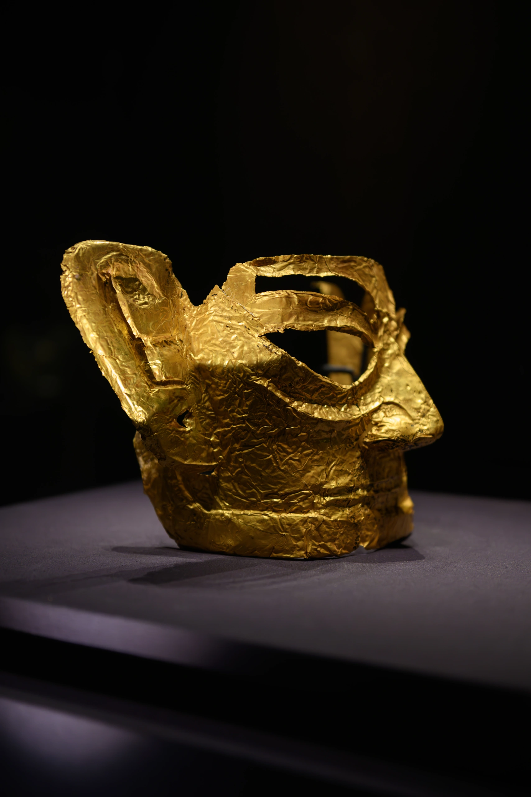 三星堆商代金面具